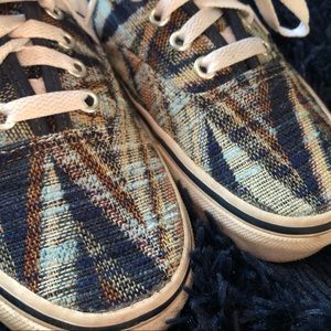 MULTI COLOR VANS